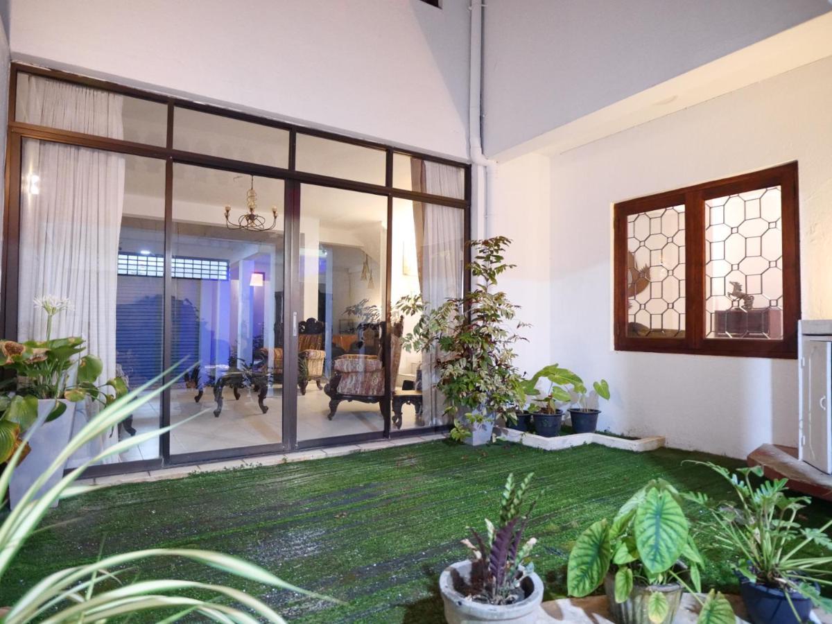 Elegance Oasis, Colombo 3 Hotel Exterior photo